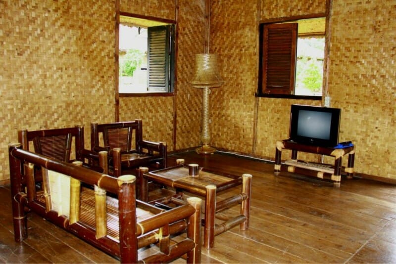 Gambar Ruang Tamu Sederhana Rumah Bambu